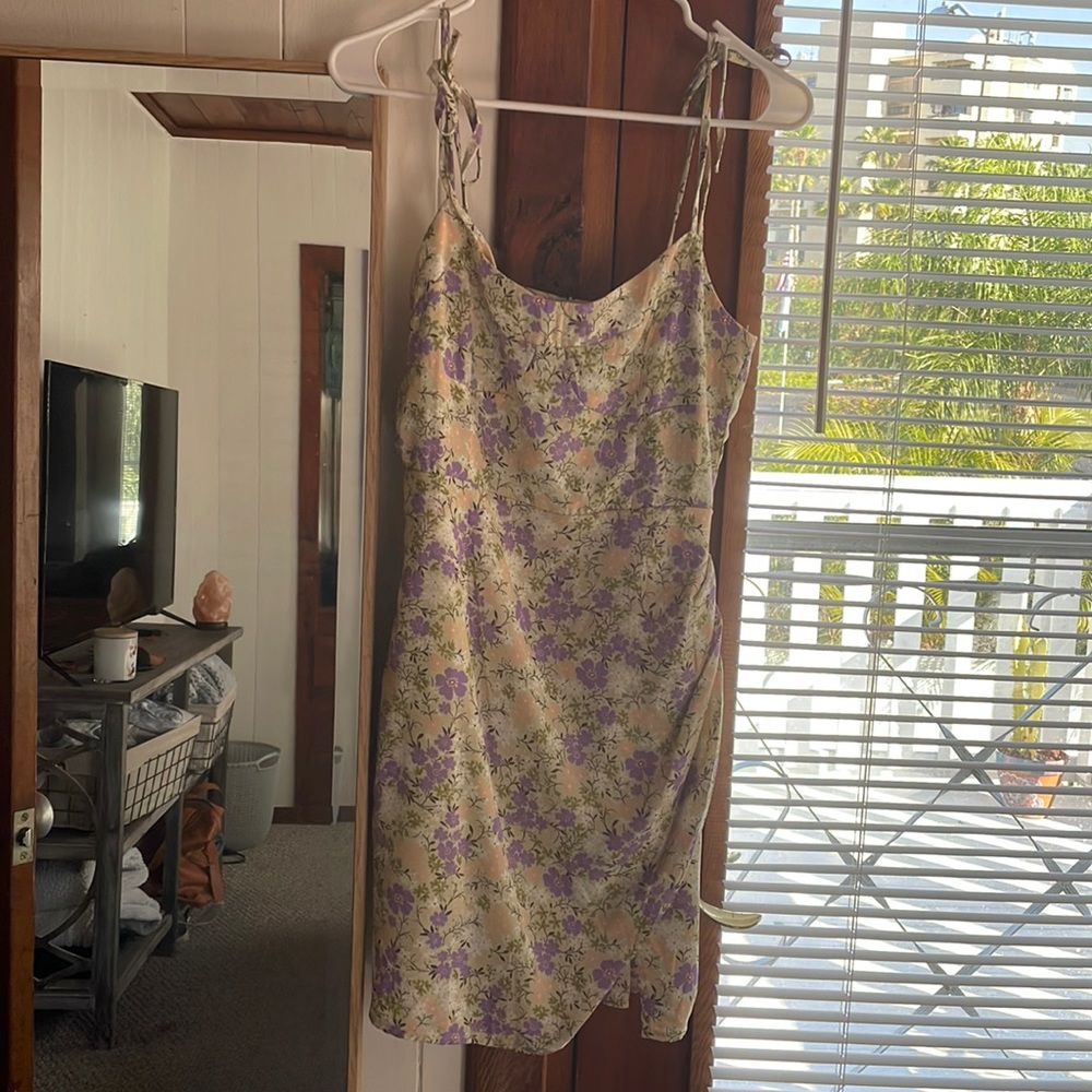 New with Tag! Lavender Mini Dress with Adjustable Staps - size small